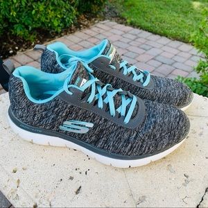 sn 12753 skechers